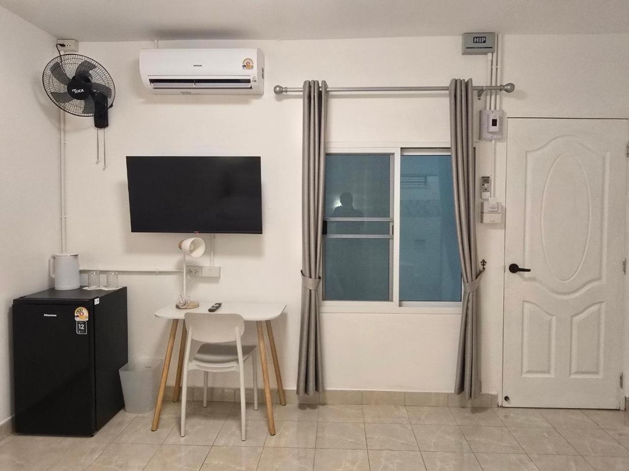 The Oasis Inn Hua Hin Exterior photo